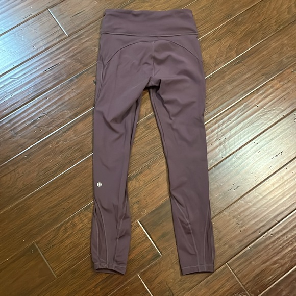 Lululemon Invigorate 7/8 Tight (25") Black Currant Size 4 - Picture 8 of 10
